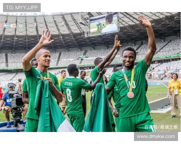 武汉足球队在世界杯积分榜上以60分稳居第一展现强劲实力 武汉足球队在世界杯积分榜上以60分稳居第一展现强劲实力